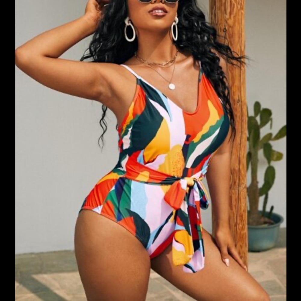 🔵 Matte Allover Print Knot Front One Piece Swimsuit Size XL